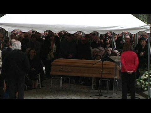 Hundreds attend the funeral of Georges Moustaki