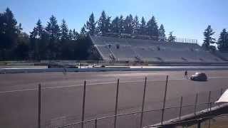 preview picture of video 'Brammo Empulse R on the drag racing track at Pacific Raceways'