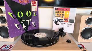 Squeeze - Touching me, touching you.