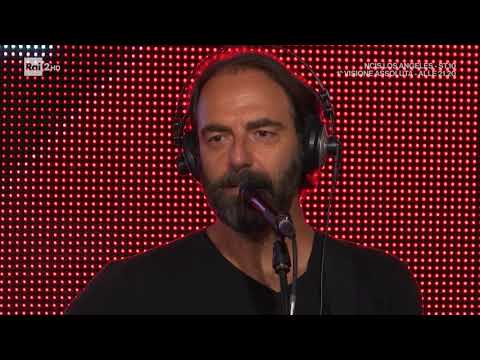 Angelo Branduardi, alias Neri Marcorè: "Soldi" - Radio2 Social Club 20/09/2019