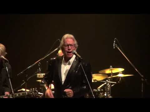 Rudy Bennett / Move It - Theatershow Rot op met die geraniums