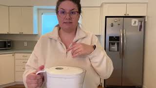 Brita water pitcher with smart light filter change indicator