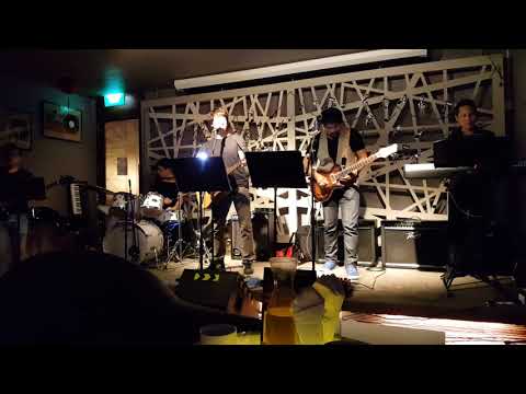 23 Feb 2018 at CrossRoad Lounge - Hui Tou Tai Nan