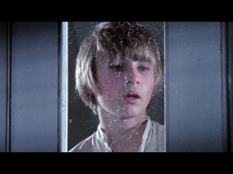 Super creepy GHOST STORIES FOR CHRISTMAS clip from LOST HEARTS (1973)