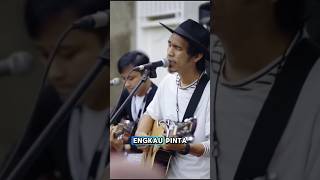 Download lagu Cover Lagu Seperti Yang Kau Minta - Chrisye #coverlagu #livemusic #musik #shorts # mp3