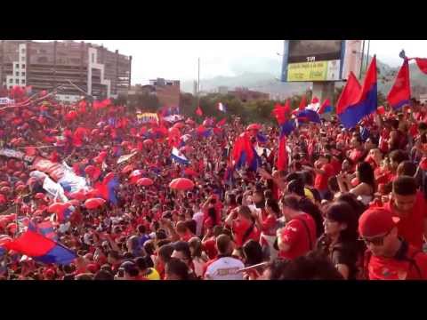 "Nacional vs Medellín 2014 (Si quieren ver fiesta vengan a la norte)" Barra: Rexixtenxia Norte • Club: Independiente Medellín