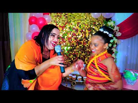 XAMDA QAALI OO HEES UQAADAY INANTEEDA AXLAAM OFFICAIL VIDEO 2020