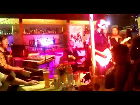 Cagey Strings 2012 im Troja - Whatever You Want und Satisfaction