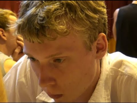 2.1. GM Vlastimil Babula - IM Dominik Csiba 1 - 0