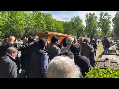 جثمان الراحل ميشيل كيلو يوارى الثرى في مقبرة بانيو بباريس