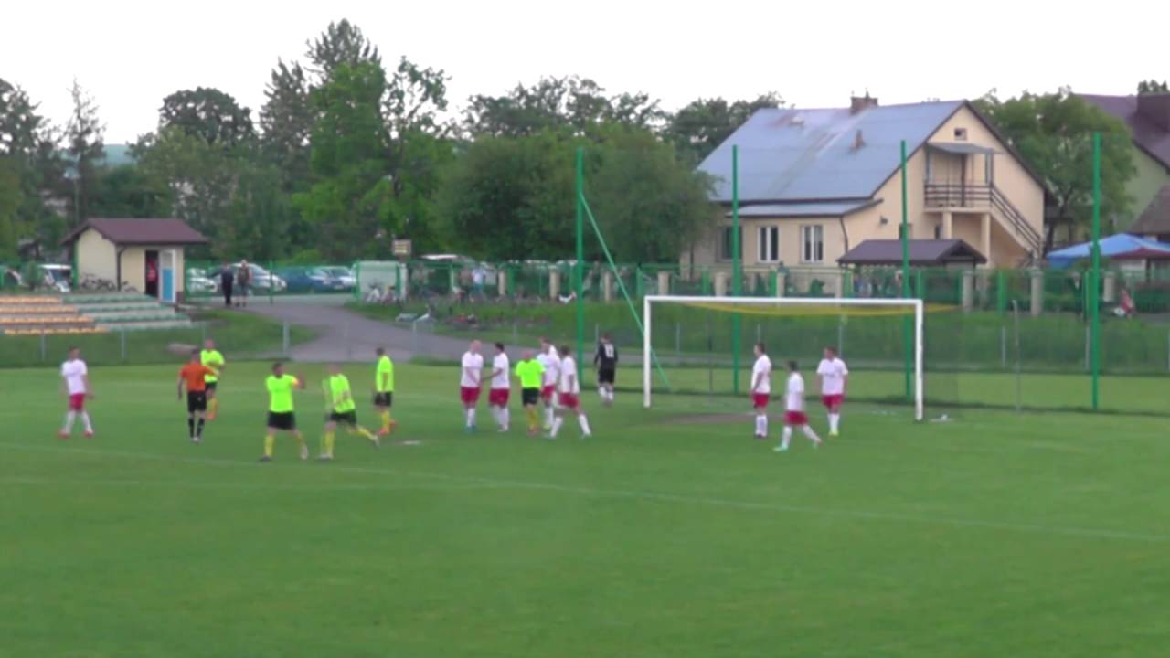 WIDEO: Przełom Besko - KS Wiązownica 2-2 [SKRÓT MECZU]