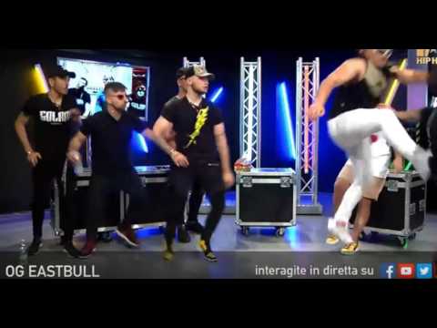 OG EASTBULL TIRA UN CALCIO E DICE "AOO PORCODDIO" PER 3 MINUTI