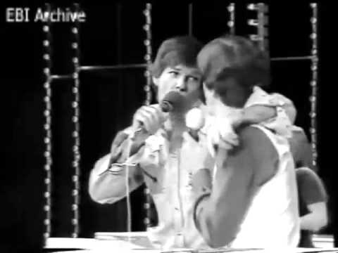 Everly Brothers International Archive : Dean Reed Show   1981