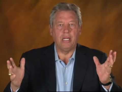 Minute With Maxwell: Knowledge Alone Is Not Success - John Maxwell Team