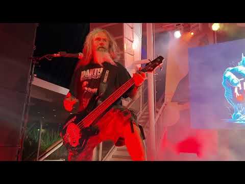 CLAWFINGER  live auf der Full Metal Cruise X/1 am Pool - 2023