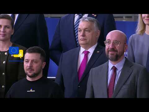 Moment Hungary's Viktor Orban fails to clap Zelensky as he joins EU family photo