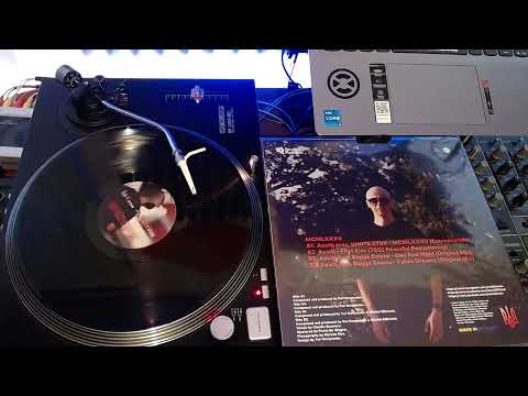 Azotti - First Kiss (2022 Peaceful Remastering) [Black Hole] trance vinyl