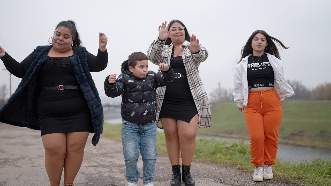 Carolline Kmetova - Spievaj so mnou ( cover / vlastny text )