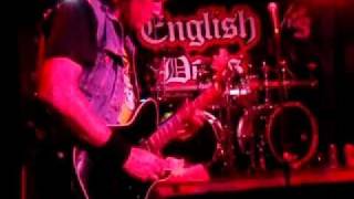 English Dogs - Brainstorm (live)