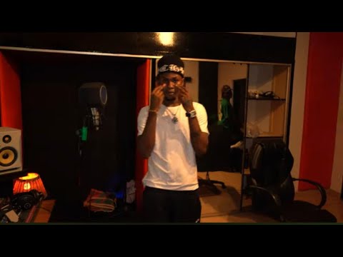 VIDO SMITH - TOGOVIO (VISUALISER)