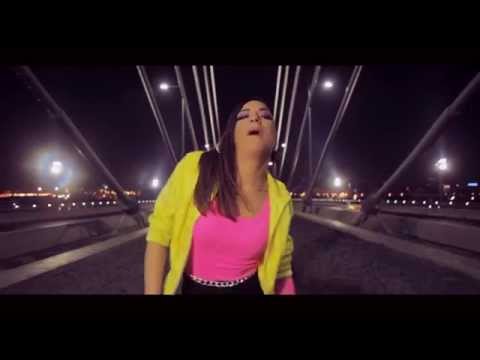 MINA AND ME - STREET CHILD