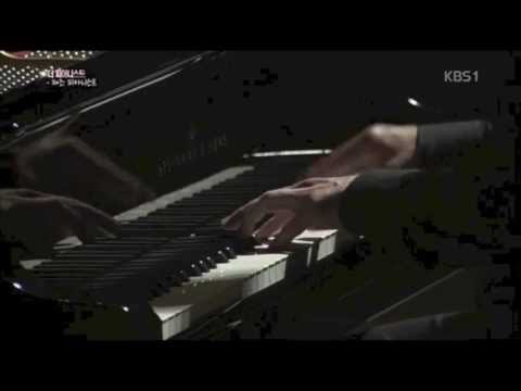 European Jazz Trio - Lady Madonna (Beatles) live in Seoul, 1 May 2013
