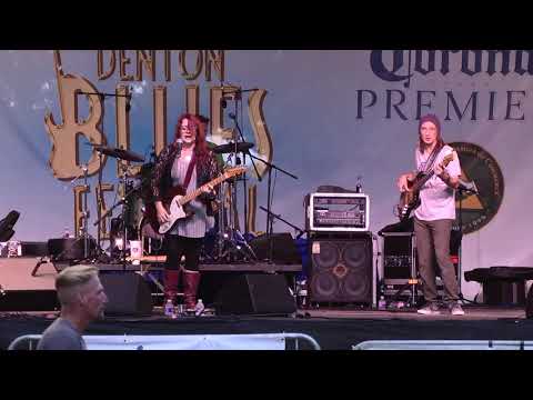 2018 DENDON BLUES FESTIVAL - CAROLYN WONDERLAND