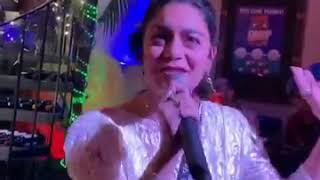 Vanessa Hudgens singing Breaking free from HSM at Karaoke 2019