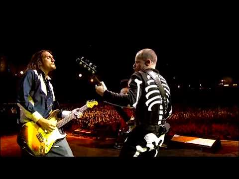 [HD] Red Hot Chili Peppers - "Give It Away" - Live @ Slane Castle 2003 [Remastered]