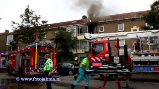 preview picture of video 'Gewonde bij woningbrand in Hilversum 25-08-2014'