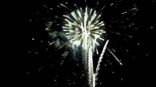 preview picture of video 'Newberg Old-Fashioned Festival Fireworks 2011.m4v'