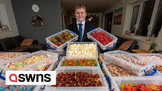 Schoolboy entrepreneur has already made £1k running a SWEETS business | SWNS