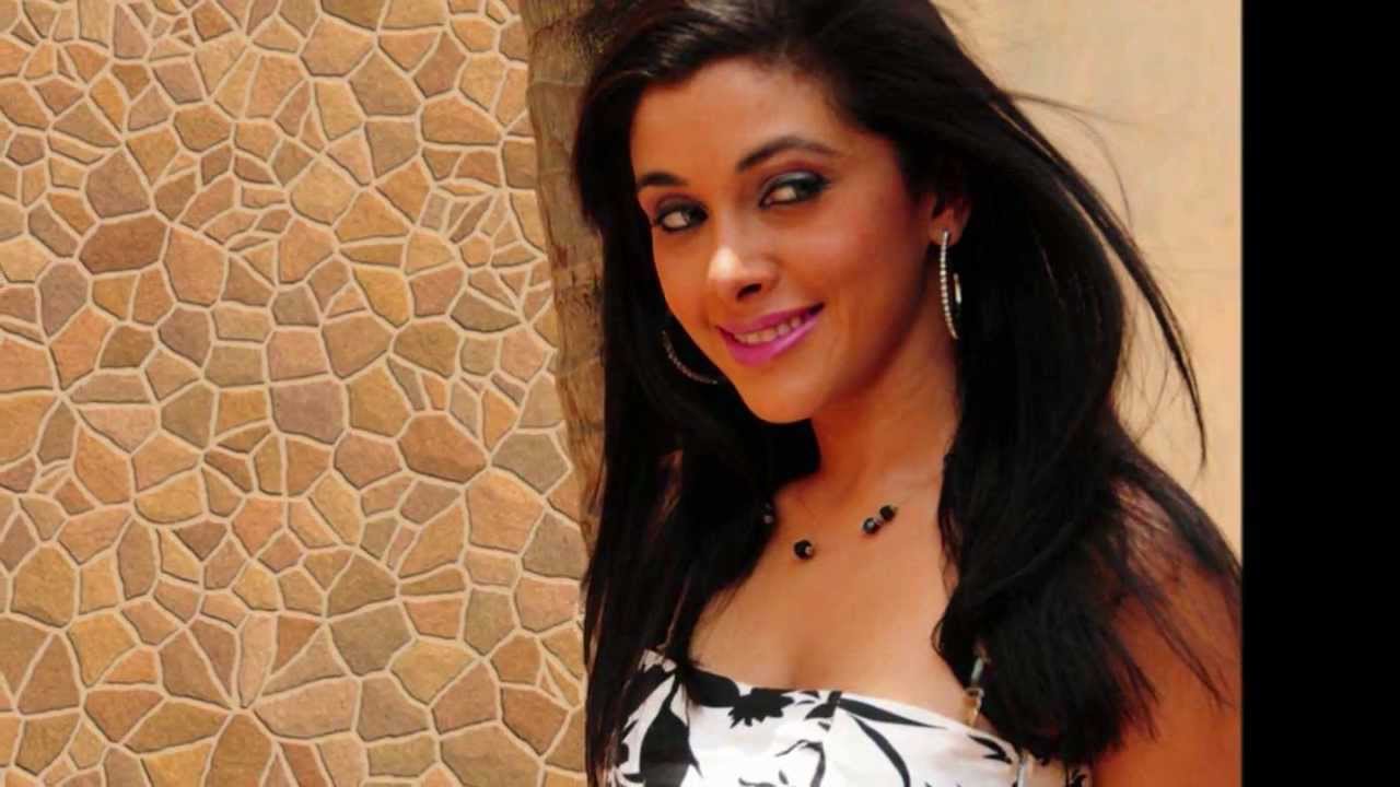 Main Hi Main Hoon Lyrics  | Shaabash! You Can Do It | Hitesh Agrawal, Mansi Dovhal | Krishna Beura, Nakash Aziz | Santokh Singh Dhaliwal