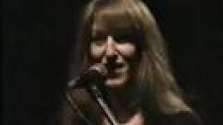 Happy Rhodes live - &quot;Hold Me&quot;