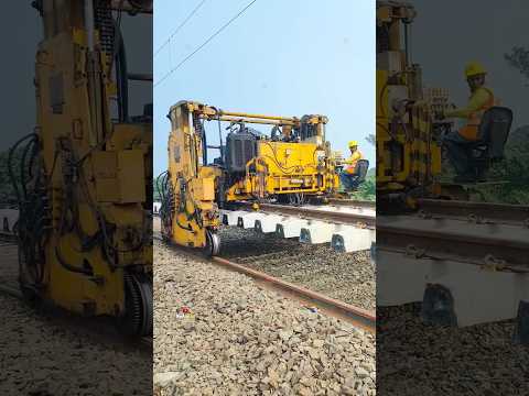 PQRS Machine Work For Replace Old Track 😳 #railway #train #rail  #shorts #trending #viral #video