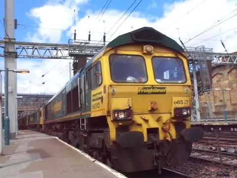 The x4 Class 66 Freightliner “CONVOY” Nos.66513+66510+66552+66520 was passed through at Carlisle.