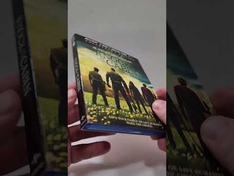 Knock At The Cabin Blu Ray Unboxing