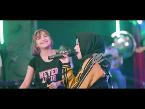 Putri kristya ft Damara de :Mletre ( Live)