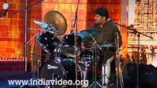 Fusion music by Ganesh and Kumaresh at Nishagandhi- II