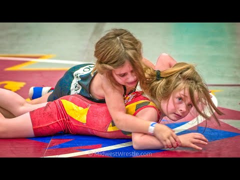 25 kg Girls Freestyle – Sailor Arroyo {B} of Jersey Girls vs MaciJane Frye {R} of Illinois Cornstars