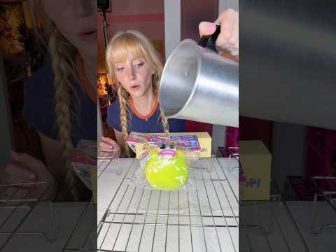 Let’s crack some bees wax squishies!