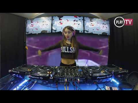 KSENIYA KESS - Live @PLAY TV 20.09.2017