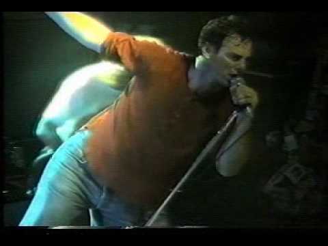Videoclip de How Much Is Enough? (Live) — Bad Religion
