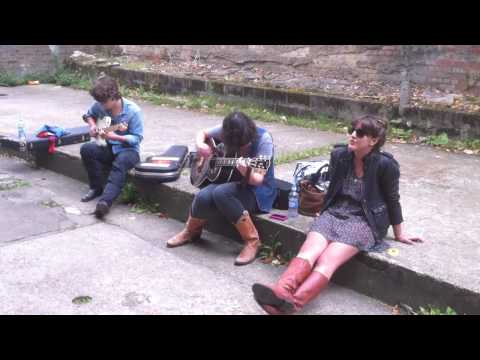 Caitlin Rose - Jamming Dead Flowers // The Crypt Sessions