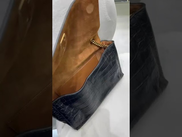 شنطة إيف سان لوران