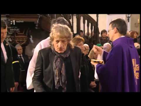 Daniel Pastirčák na pohrebe pátra Srholca.