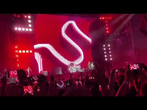 Red Hot Chili Peppers - Intro Jam+Can’t Stop - Live@Firenze Rocks 2022