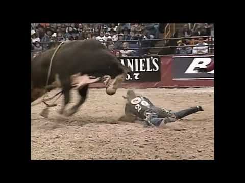 Tuff-E-Nuff bucks Ty Murray - 99 PBR St. Louis