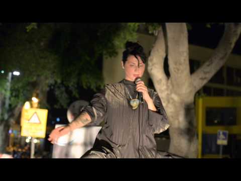 הופעת רחוב CUT N BASS  + KAMILA