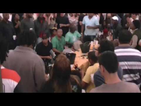 TIA DOCA "Ouvindo e cantando samba no acústico"  PH Registrou em 27/07/2013 00301